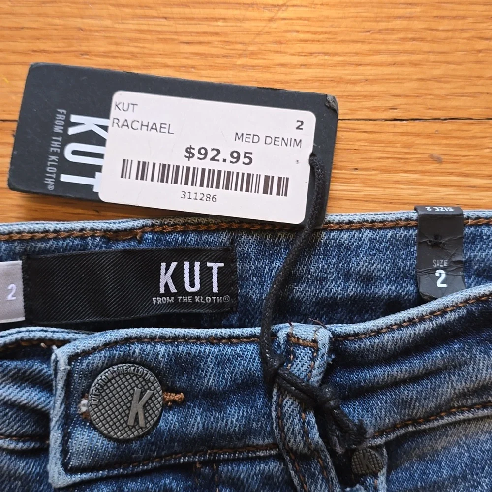 NWT, Kut From The Kloth, Rachael Fab AB Distressed Mom Jean, Medium Wash, 2 - Picture 4 of 14